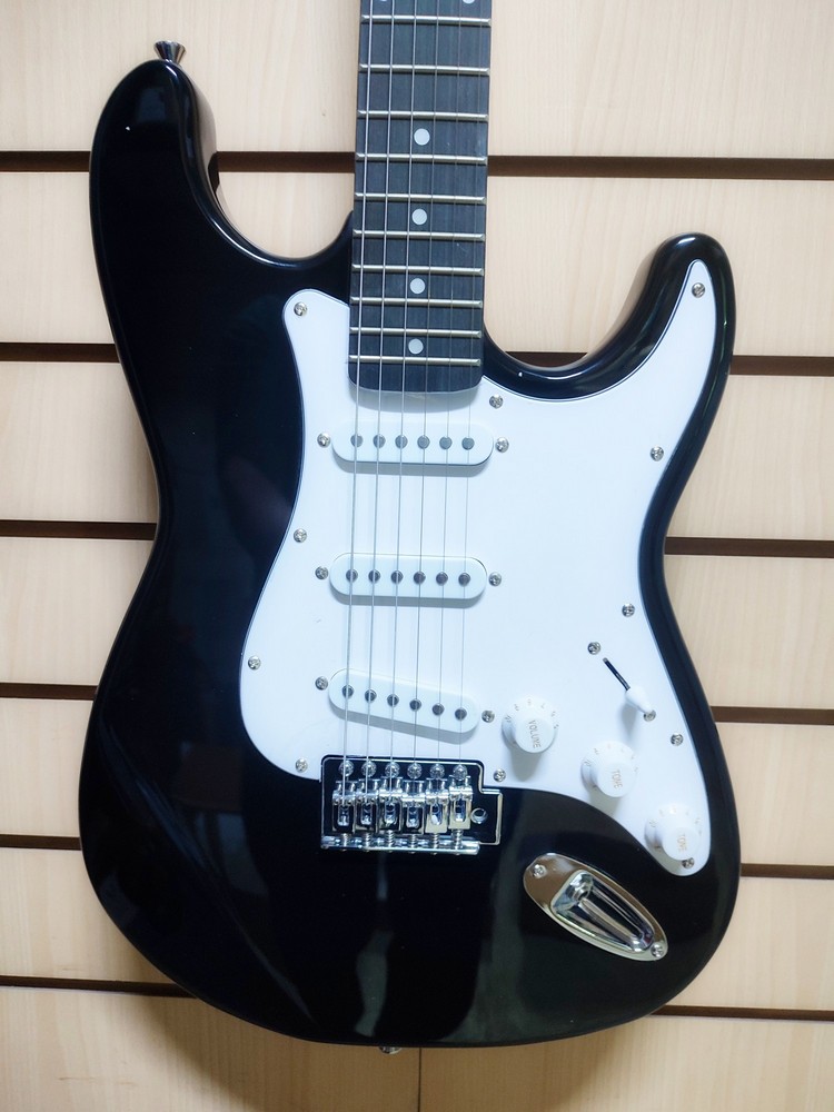 Электрогитара, черная, Sunsmile SST-01