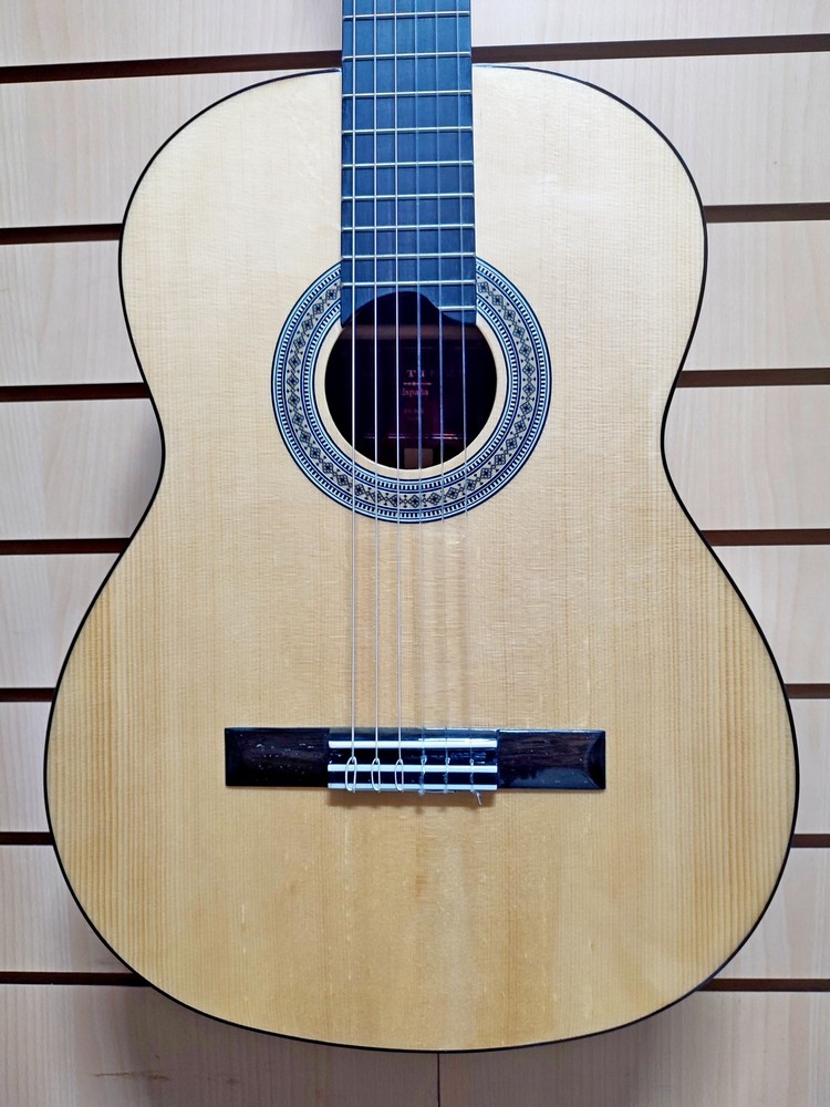Классическая гитара, Martinez ES-04S Espana Series Ronda